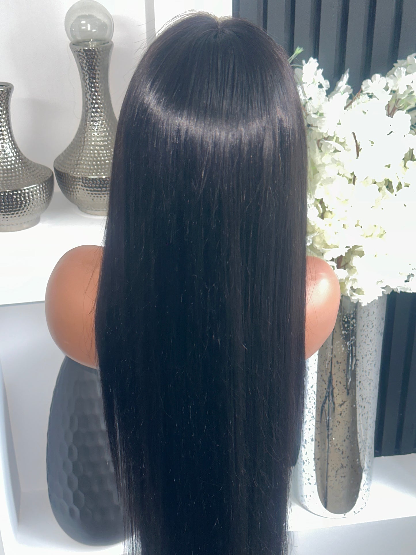 Lia 20"-32" lace front wig