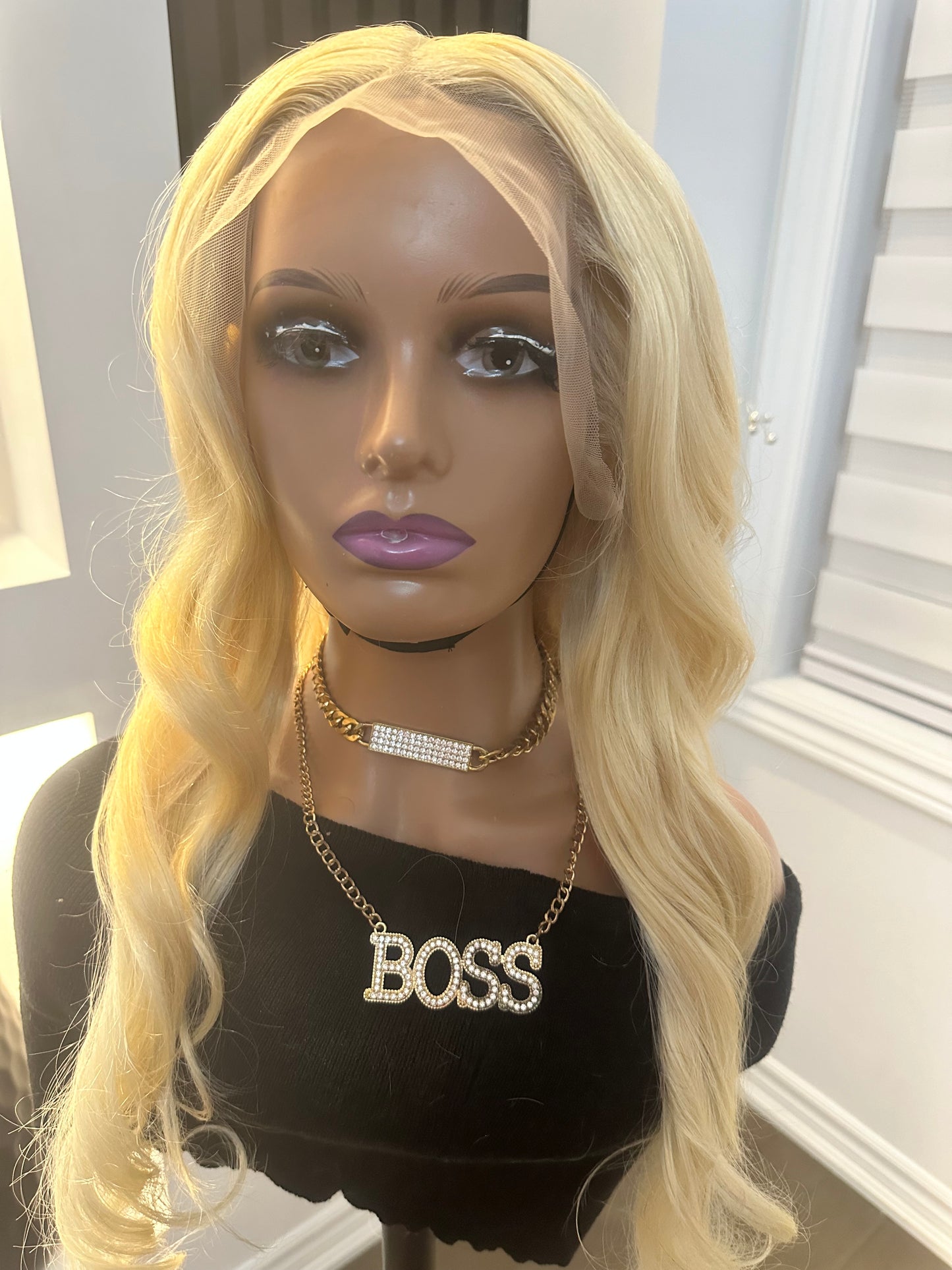 20' Blonde body wave lace wig